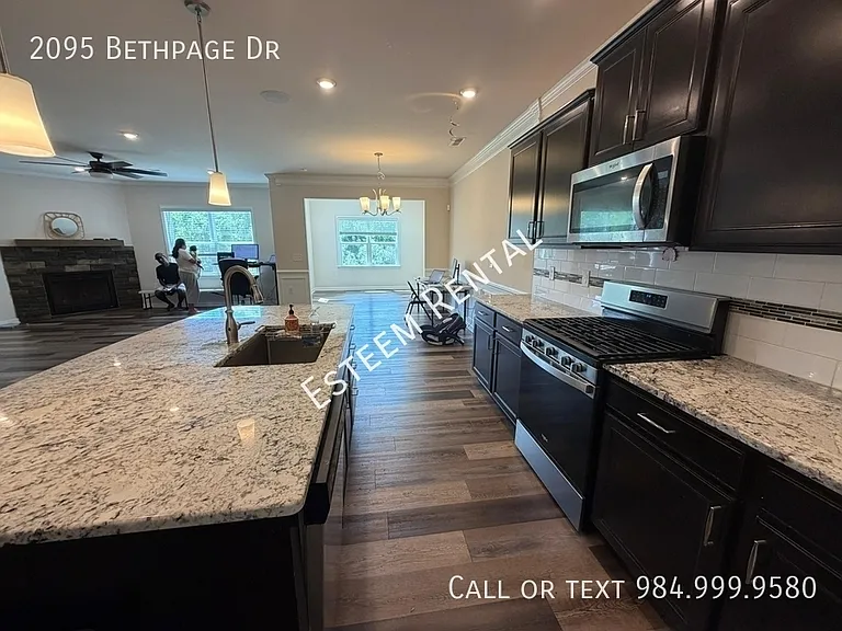 2095 Bethpage Dr — Photo 18
