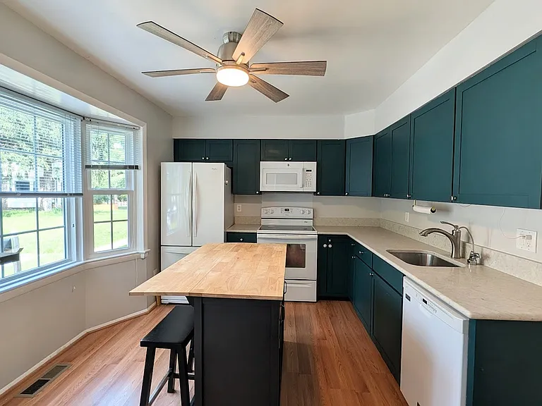 18610 Phoebe Way — Photo 5