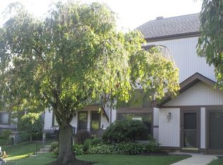 330 Alpine Ct, Stanhope, NJ 07874