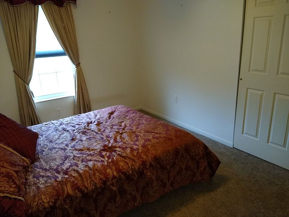 1st image of 8685 Silvercreek Ct
