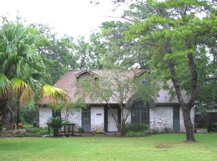 201 Post Oak Rd, Lake Jackson, TX 77566