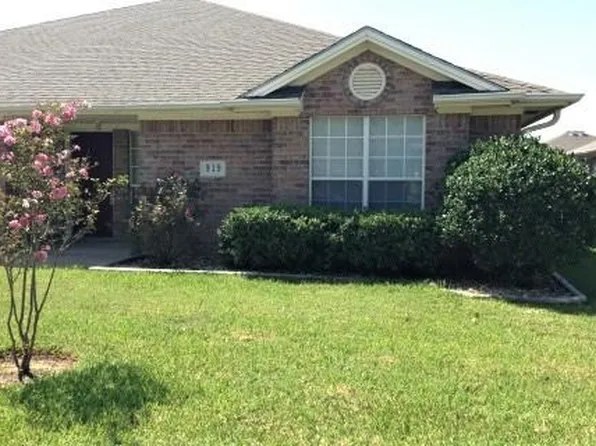919 Crepe Myrtle St, College Station, TX 77845
