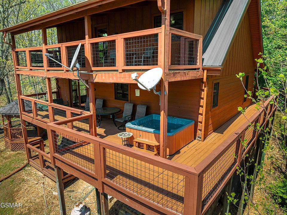 46th image of 1855 Spring Hill Dr