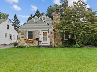 62 Mayfair Dr, Rochester, NY 14617