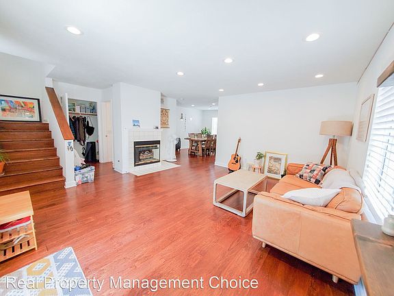 2nd image of 2800 Plaza Del Amo Unit 379