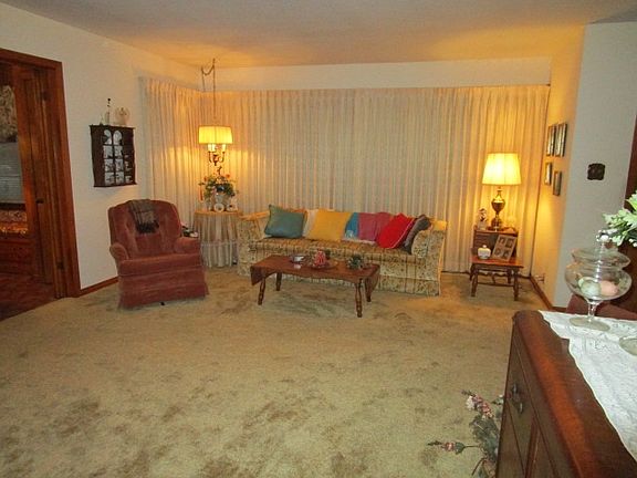 4th image of 5075 Sunbury Dr