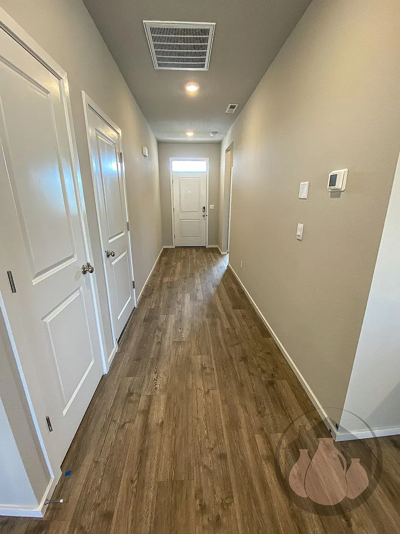 Beautiful Home in Woodburn — Photo 2
