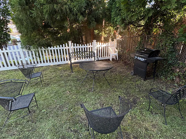 125 Sibley Ave #B — Photo 27