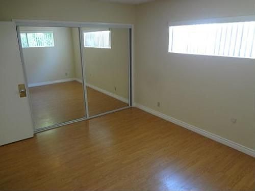 4th image of 3722 Greenfield Ave APT 4