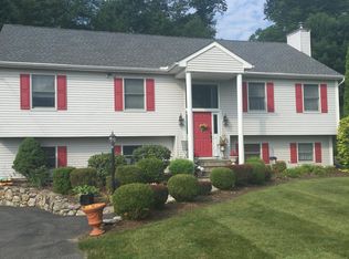 36 Barnum Rd, Danbury, CT 06811