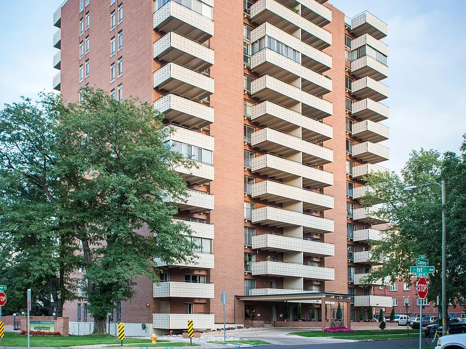 Building Photo 4