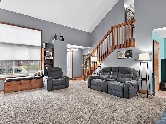 4th image of 5701 Gate Tree Ln