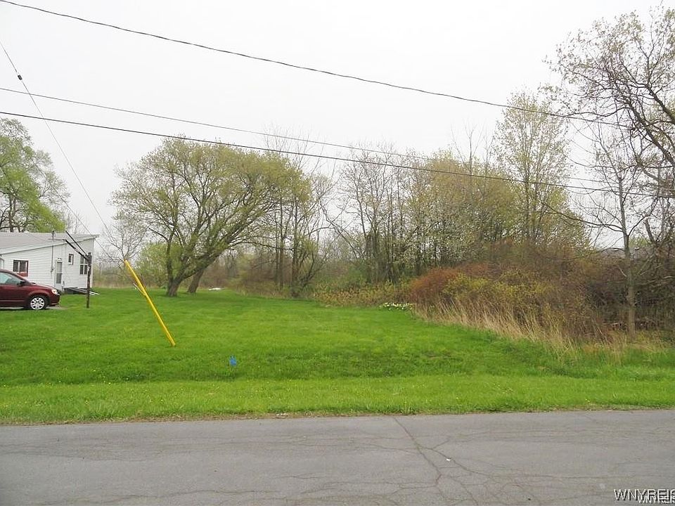 1st image of Joanne Dr #33