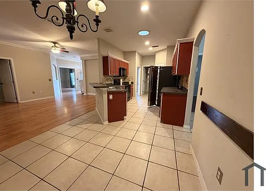1206 Pendleton Dr — Photo 10