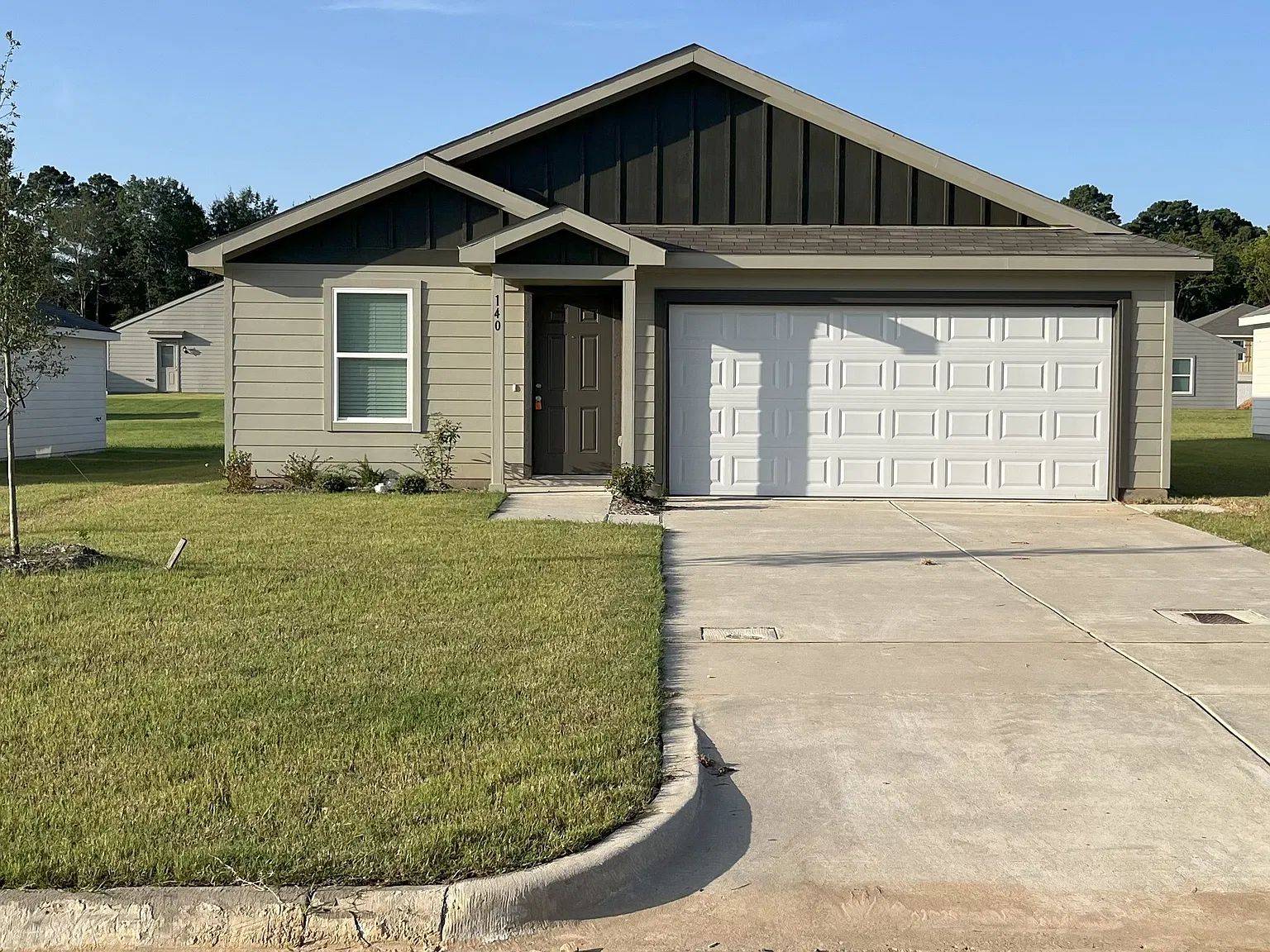 4 bed, 1510 sqft, $1,995 — Photo 1