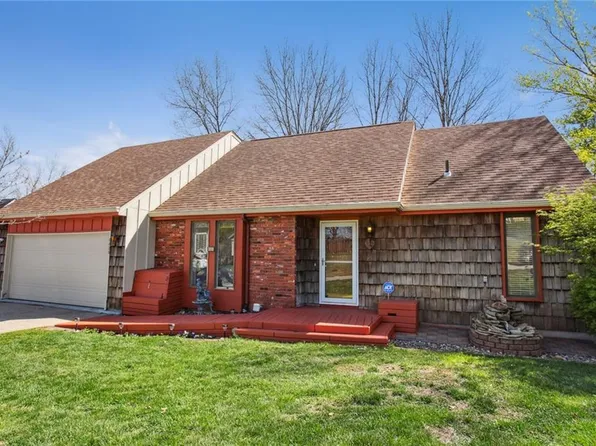 6826 Acuff St, Shawnee, KS 66216