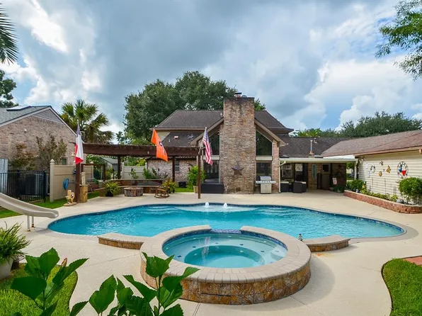 2022 Glenn Lakes Ln, Missouri City, TX 77459