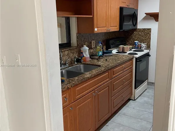 13915 SW 56th Ln, Miami, FL 33183