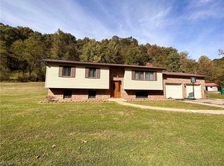 191 Bukey Run Rd, Saint Marys, WV 26170