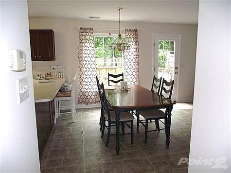 5th image of 317 Hillbrook Dr