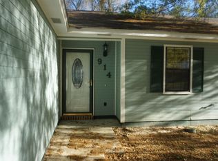 914 Lakeside Dr, Valdosta, GA 31602