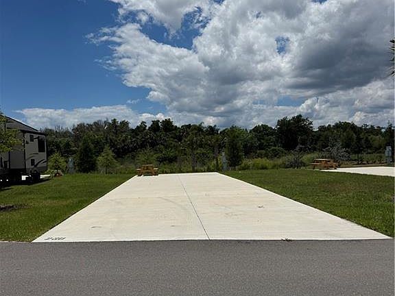 4th image of 258 Horizon RD