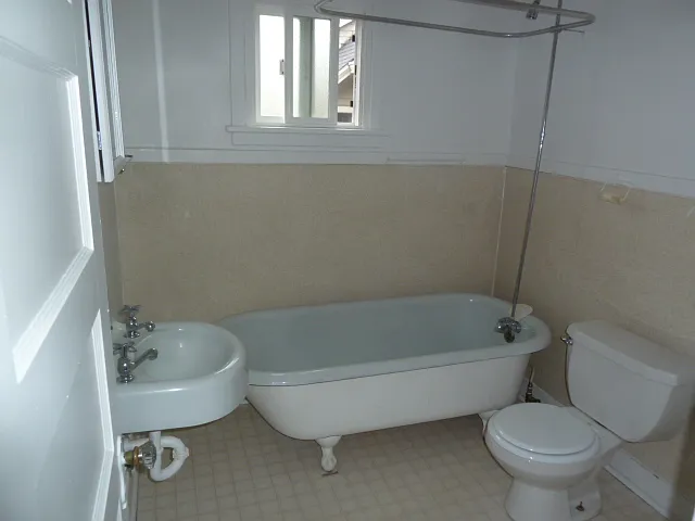 414 N Yakima Ave #7 — Photo 5