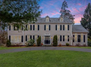 1 Glen St, Milford, CT 06460