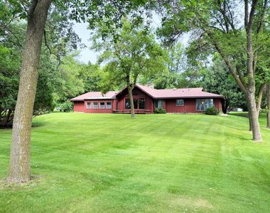 1407 Westwood Ct NW, Willmar, MN, 56201