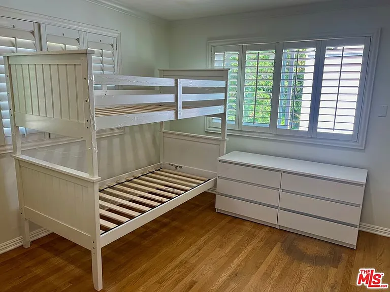 1586 Palisades Dr — Photo 18