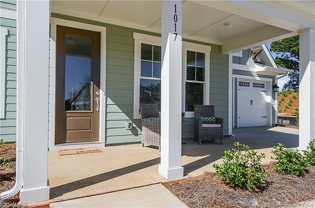 1st image of 1017 Overlake Dr