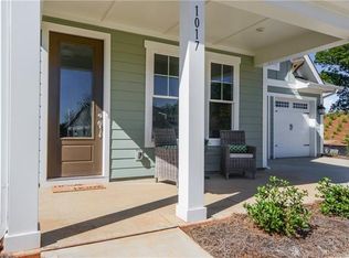 1017 Overlake Dr, Belmont, NC 28012