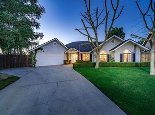 404 E Swallow Ct, Fresno, CA 93730