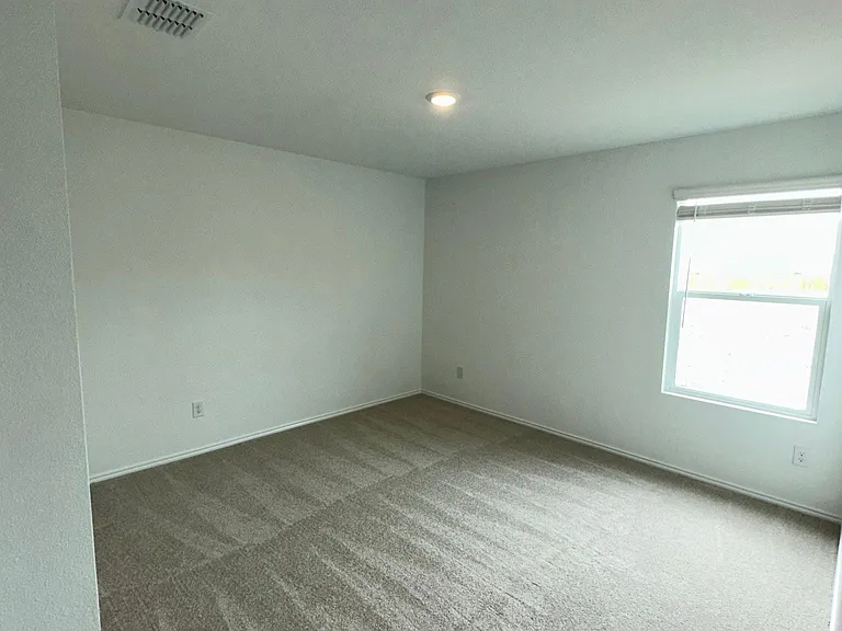 1569 Forge Pond Ln — Photo 12