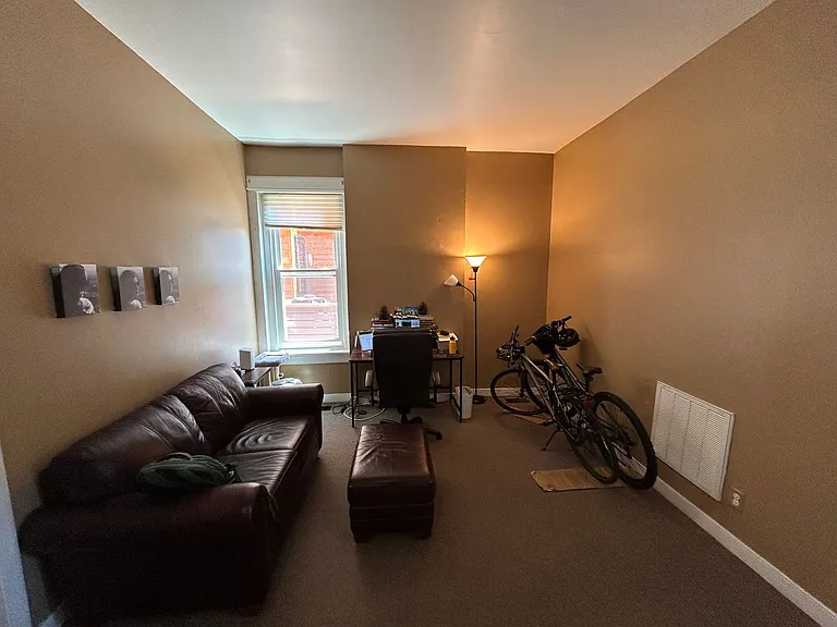23 N Mulberry St — Photo 5