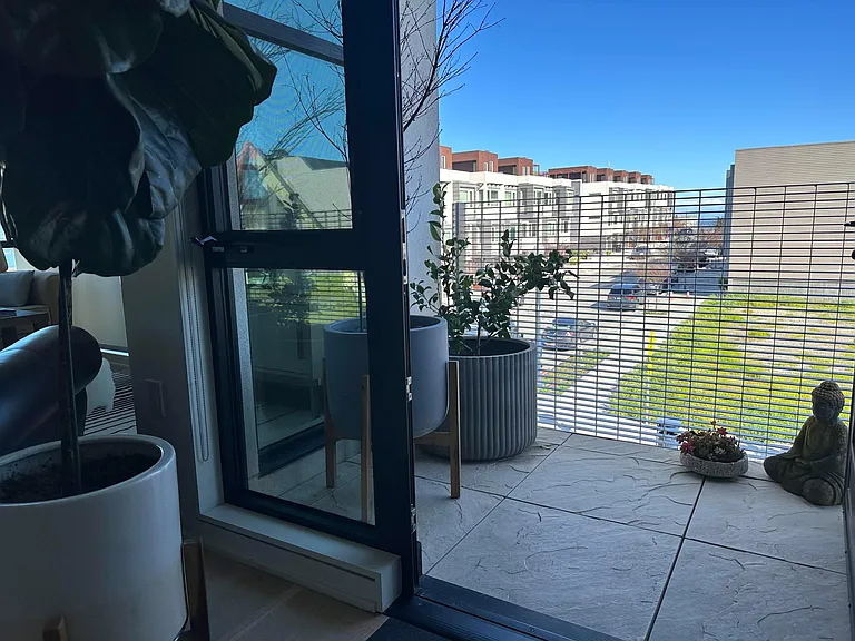 451 Donahue St #402 — Photo 9