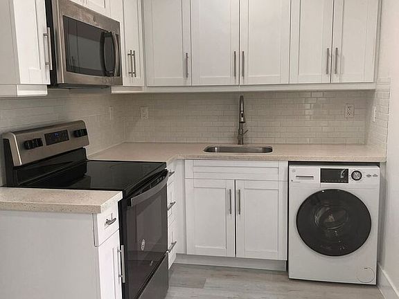 3rd image of 11 Menores Ave APT 8
