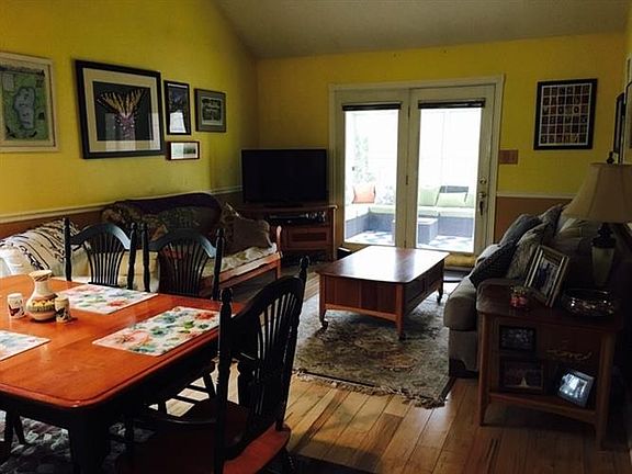 2nd image of 2219 S Laurelwood Cir