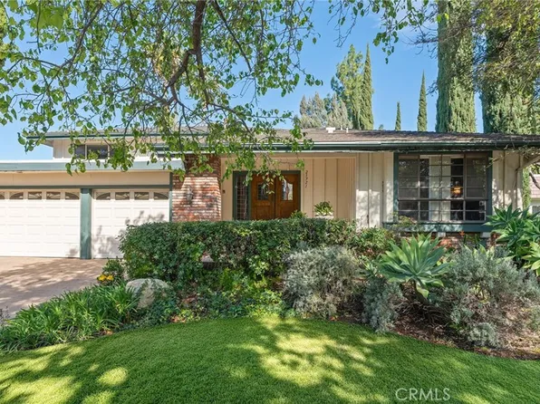 23921 Berdon St, Woodland Hills, CA 91367