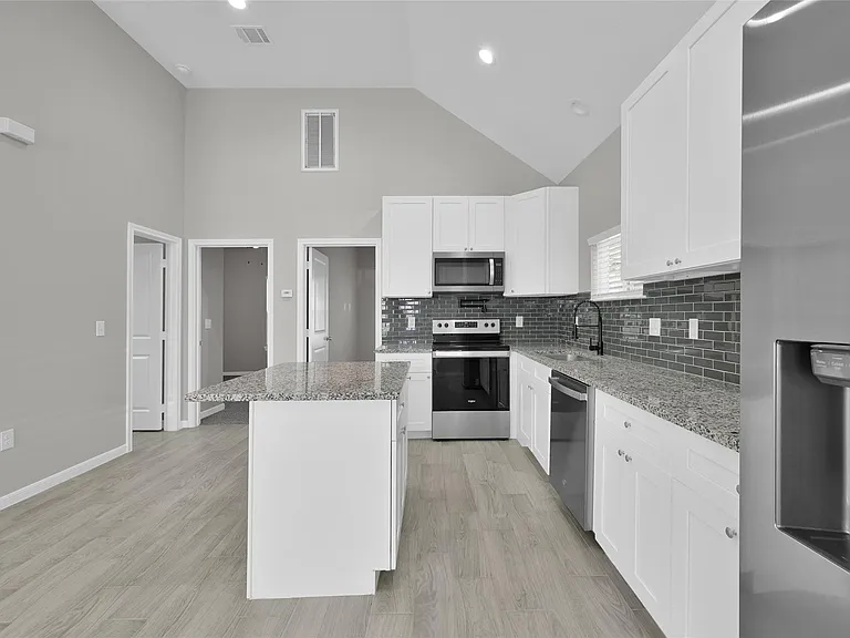 16732 E Juneau — Photo 15