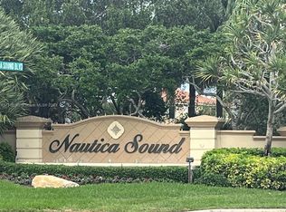 3597 Stratton Ln, Boynton Beach, FL 33436