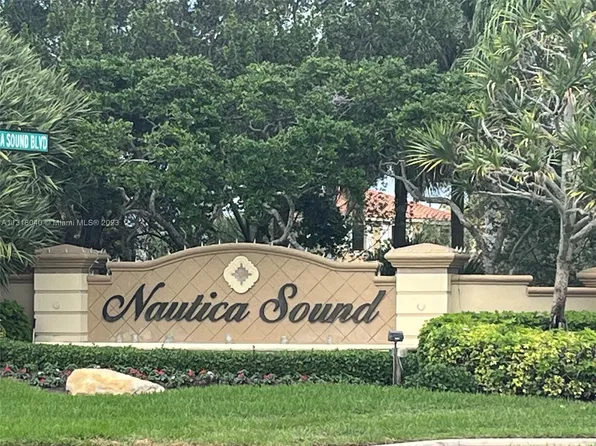 3597 Stratton Ln, Boynton Beach, FL 33436