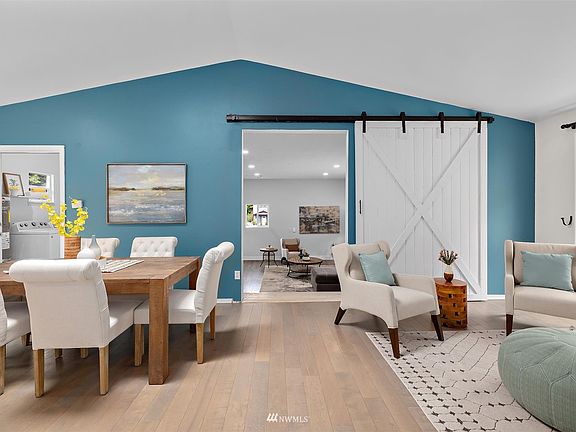 3rd image of 20216 Canyon Dr
