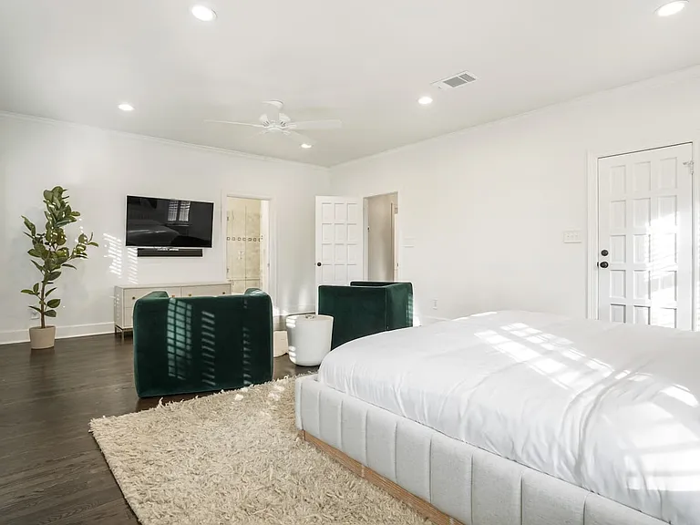 1802 Brackenridge St — Photo 12