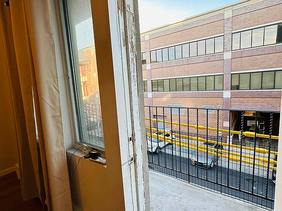 3rd image of 1648 E 14th St APT 2A