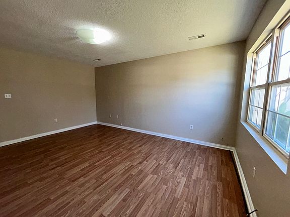 2nd image of 5317 Beechwood Dr