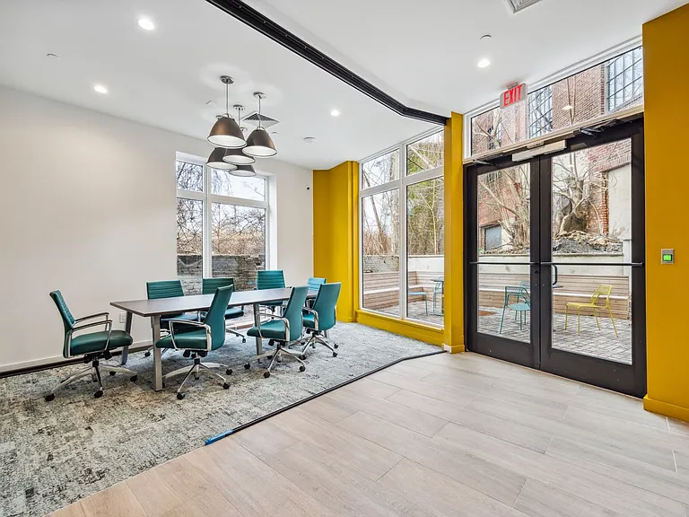 The Glenwood — Photo 75