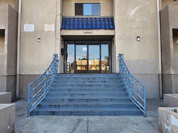 3rd image of 10901 Laurel Canyon Blvd Unit 104
