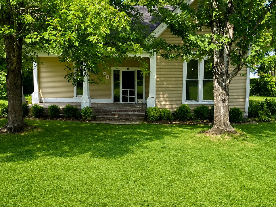111 Maple St