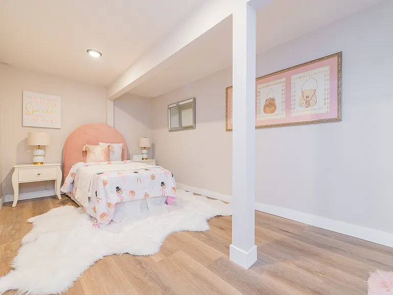 1248 N Bonnie Beach Pl — Photo 24